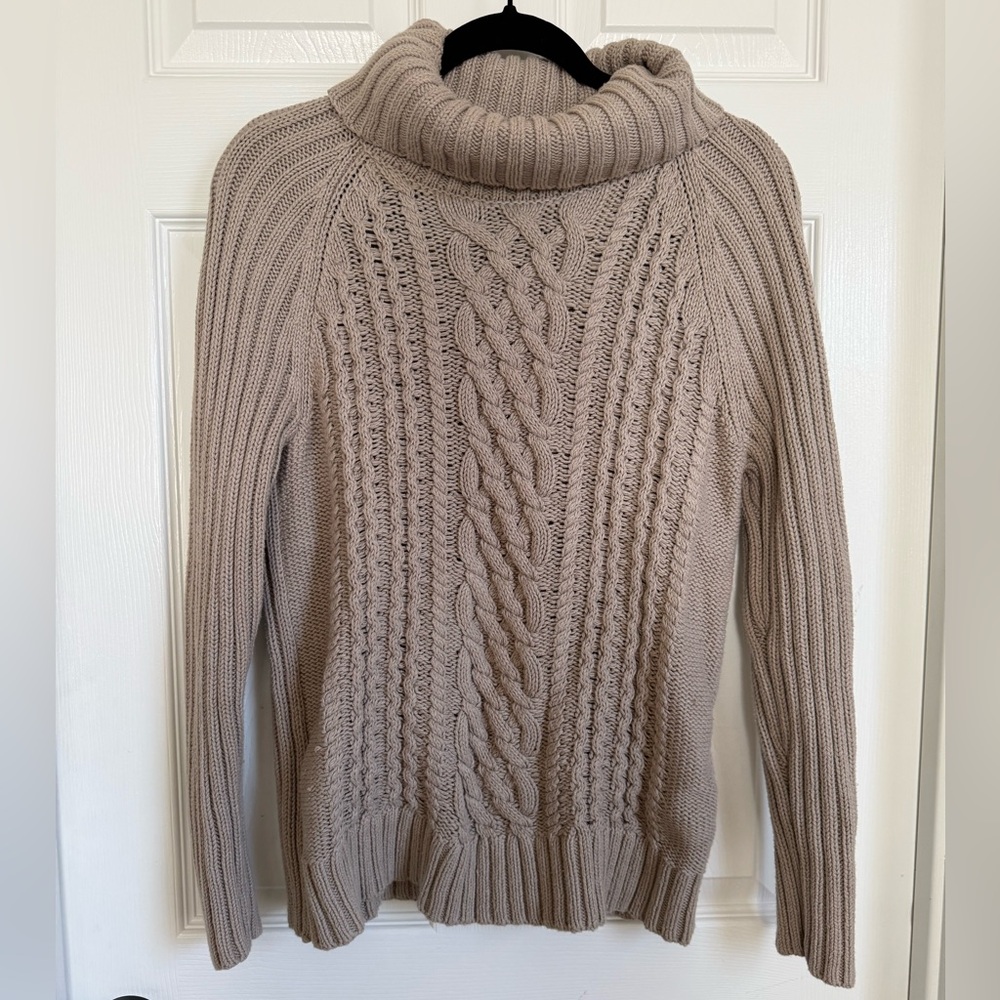 Banana Republic Beige Knit Sweater